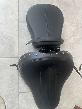 Harley-davidson 8708846 5050350 Softail Heritage Classic Flstc 07 Complete Seat Original As New