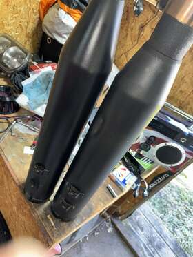 B-13-127 Harley Davidson 17 And Up Touring Black Khrome Werks Exhaust Pipe Slip On Mufflers