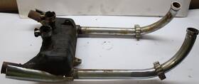 18300-mb1-920 Honda 1983 V45 Magna Vf750c Vf 740 C Center Exhaust Collector Chamber Joint