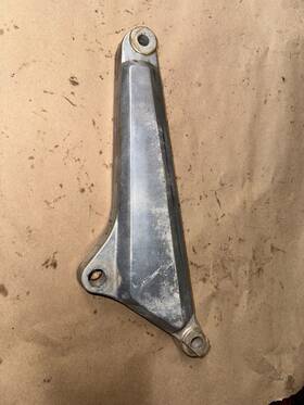 Honda 50610-410 77 78 Cb-750f Supersport Left Exhaust Pipe Mount 50610-410-000