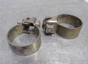 T2201695 Triumph 17 Bonneville T120 Exhaust Muffler Clamps Set
