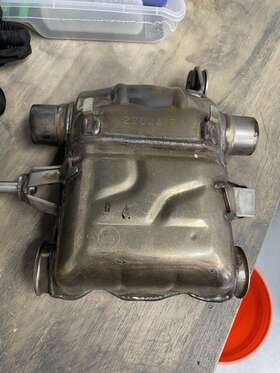 T2202417 Triumph 2021 17-22 Bonneville Catalyst Exhaust Collector Chamber 25 Pgm