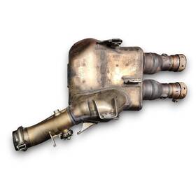 B3l-14730-12 Yamaha 2021-2025 Yzf-r1 R1m Exhaust Catalytic Converter Chamber Oem